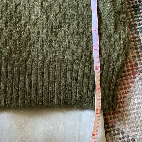 ATM NWOT Green Boxy Cardigan - Picture 8 of 8